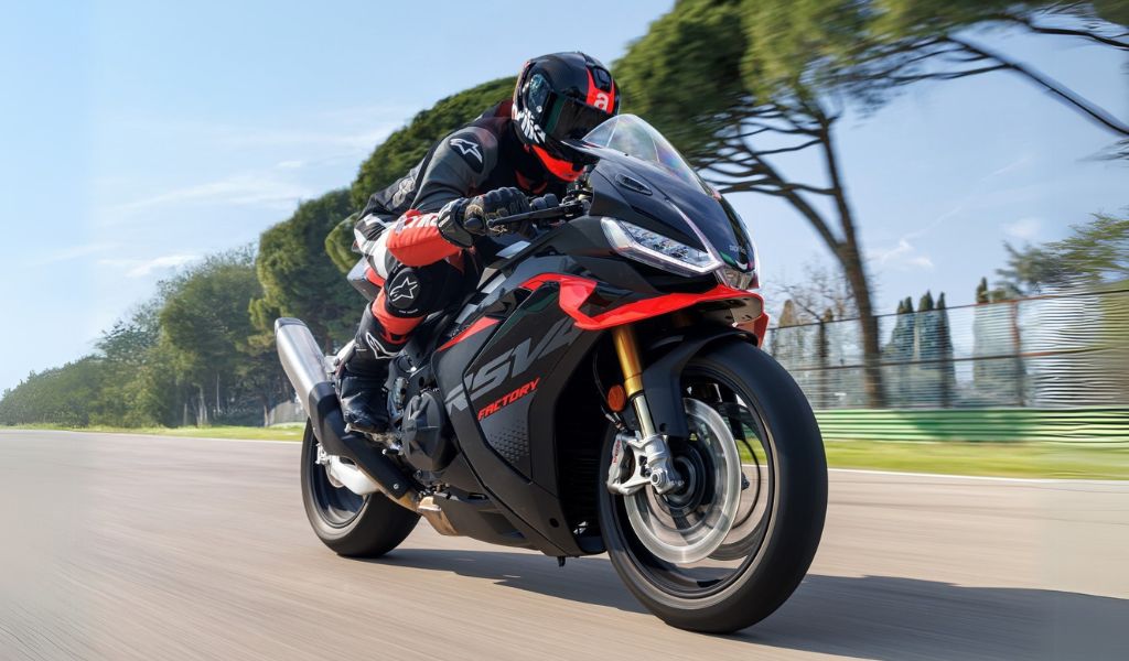 RSV4 e RSV4 Factory 2025: ecco come sono